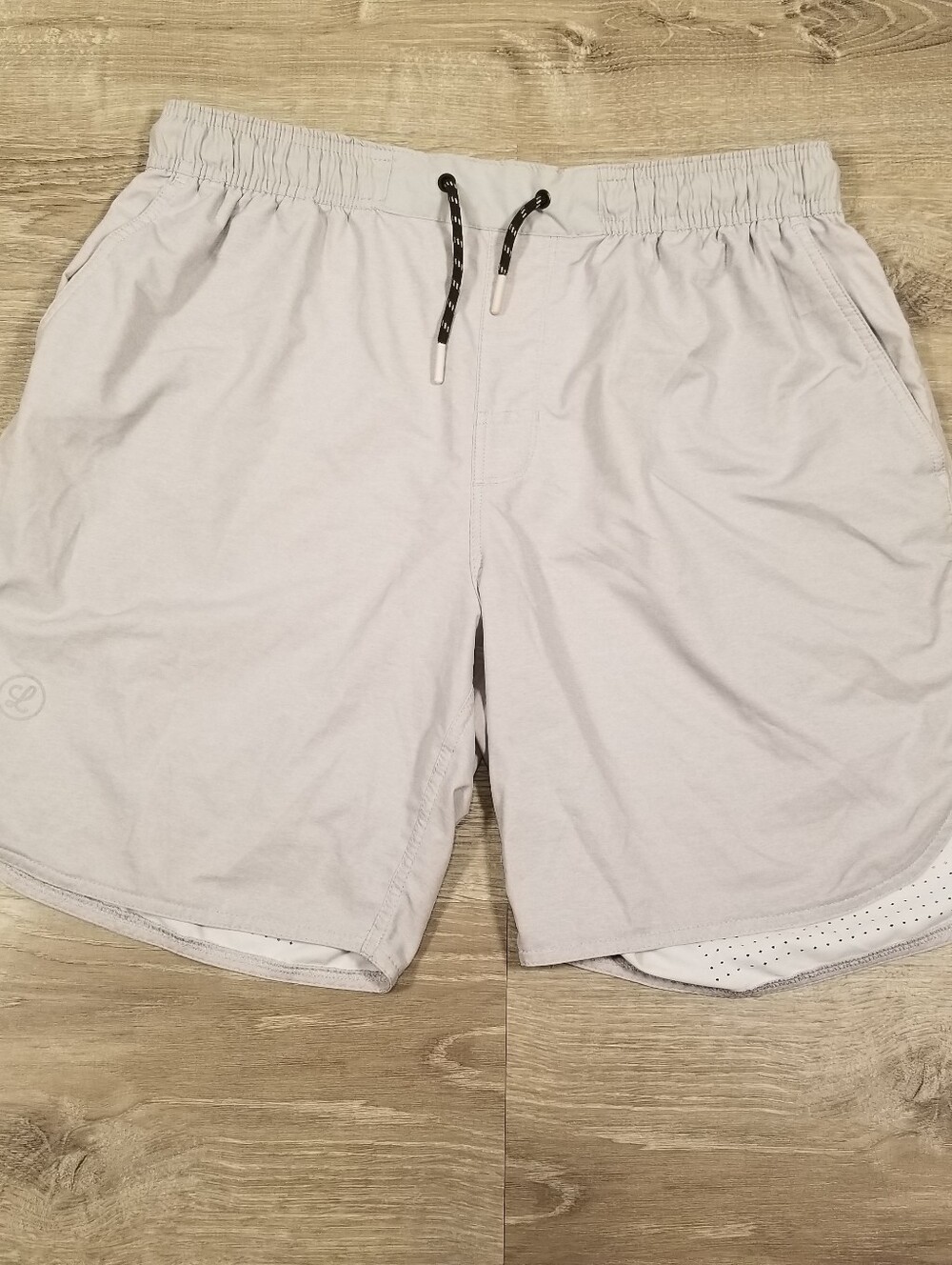 Legends Luka Shorts Mens Size Large Athletic Training Gym Heather Grey 8"